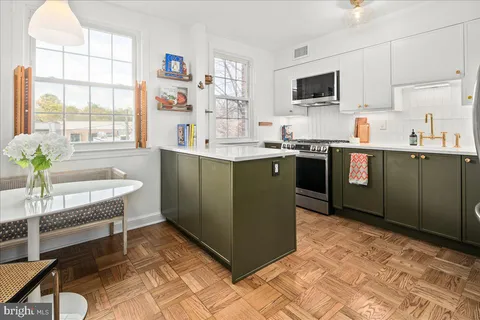 2722 Ordway Street NW Unit 5, Washington, DC MLS: DCDC2194618