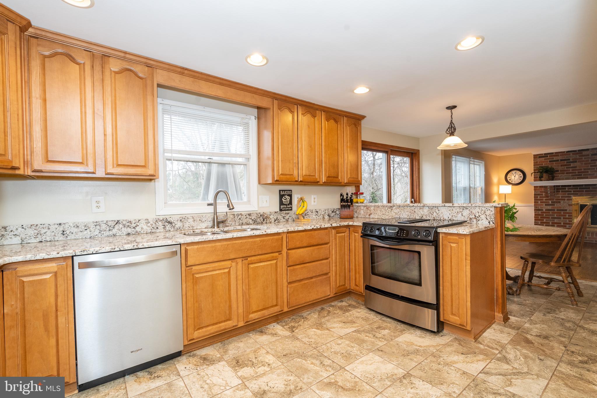 WILTON KNOLL - Residential