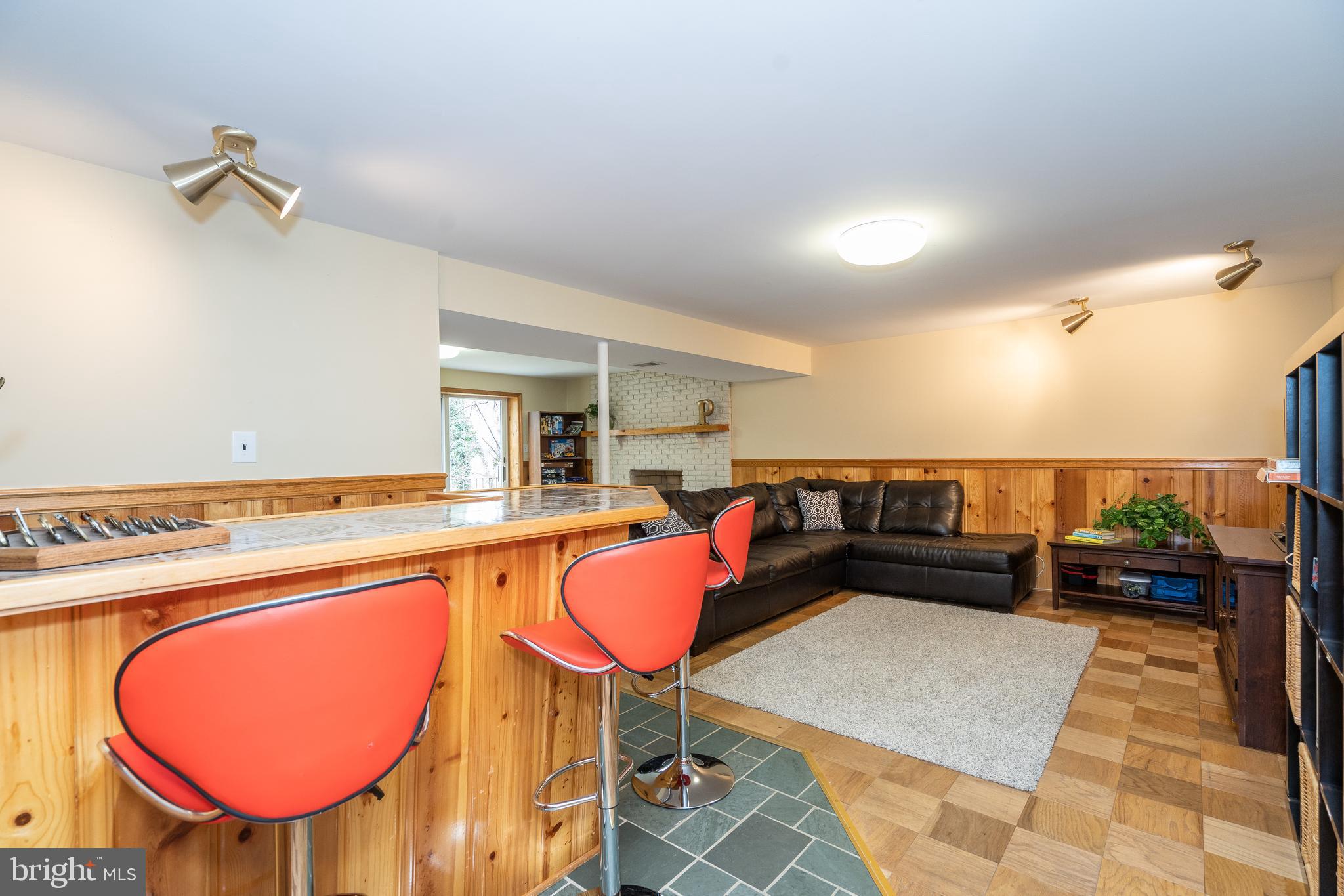 WILTON KNOLL - Residential