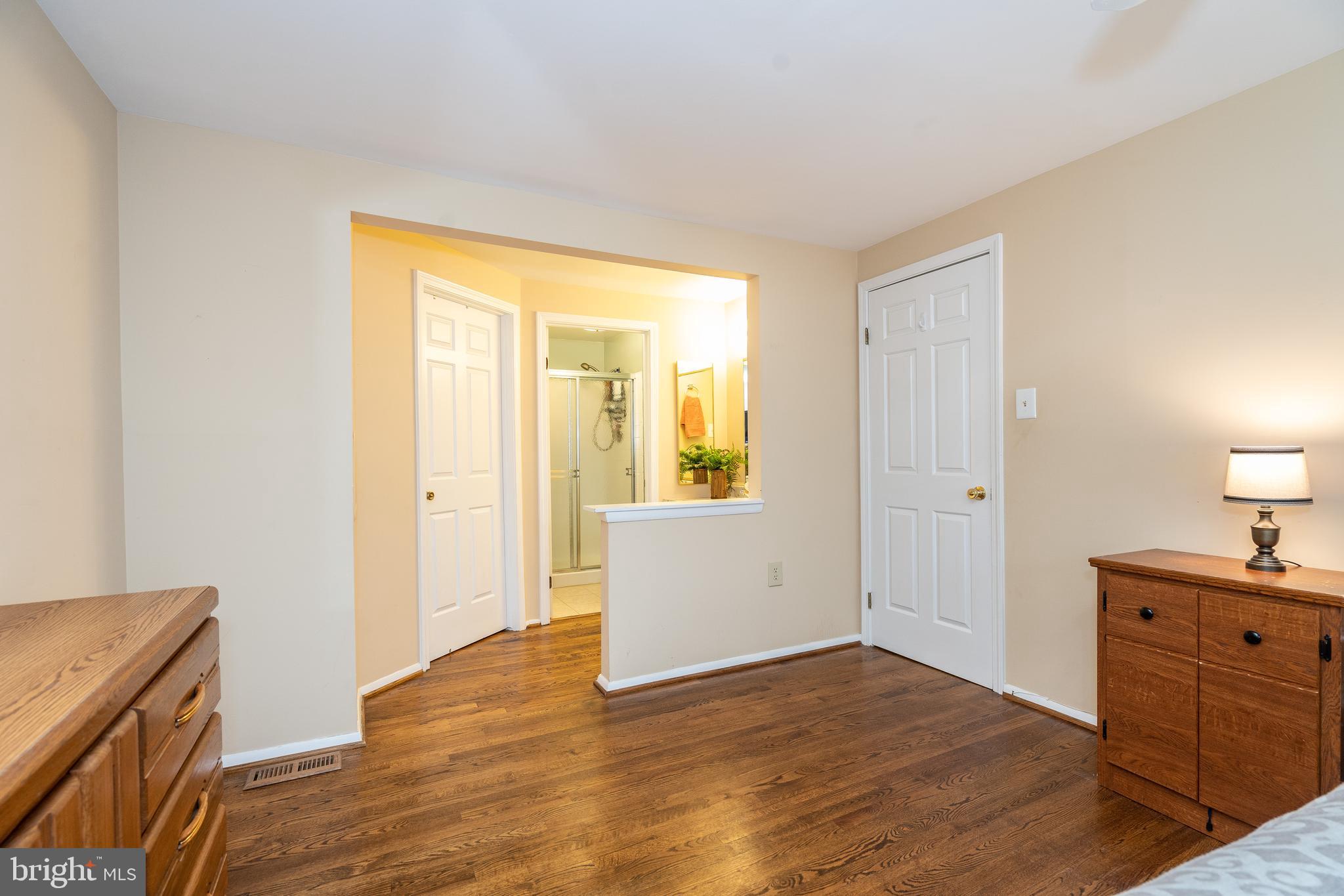 WILTON KNOLL - Residential