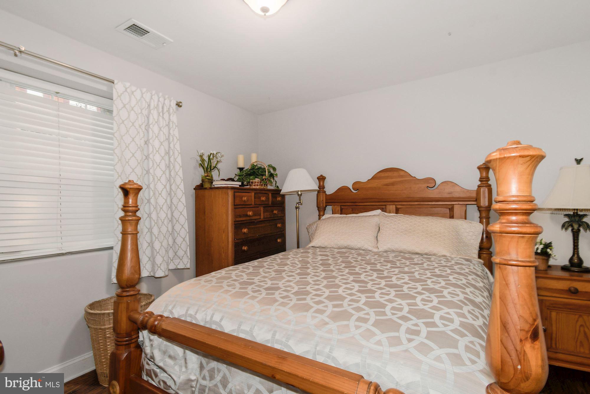 OLD TOWN GREENS - Residential