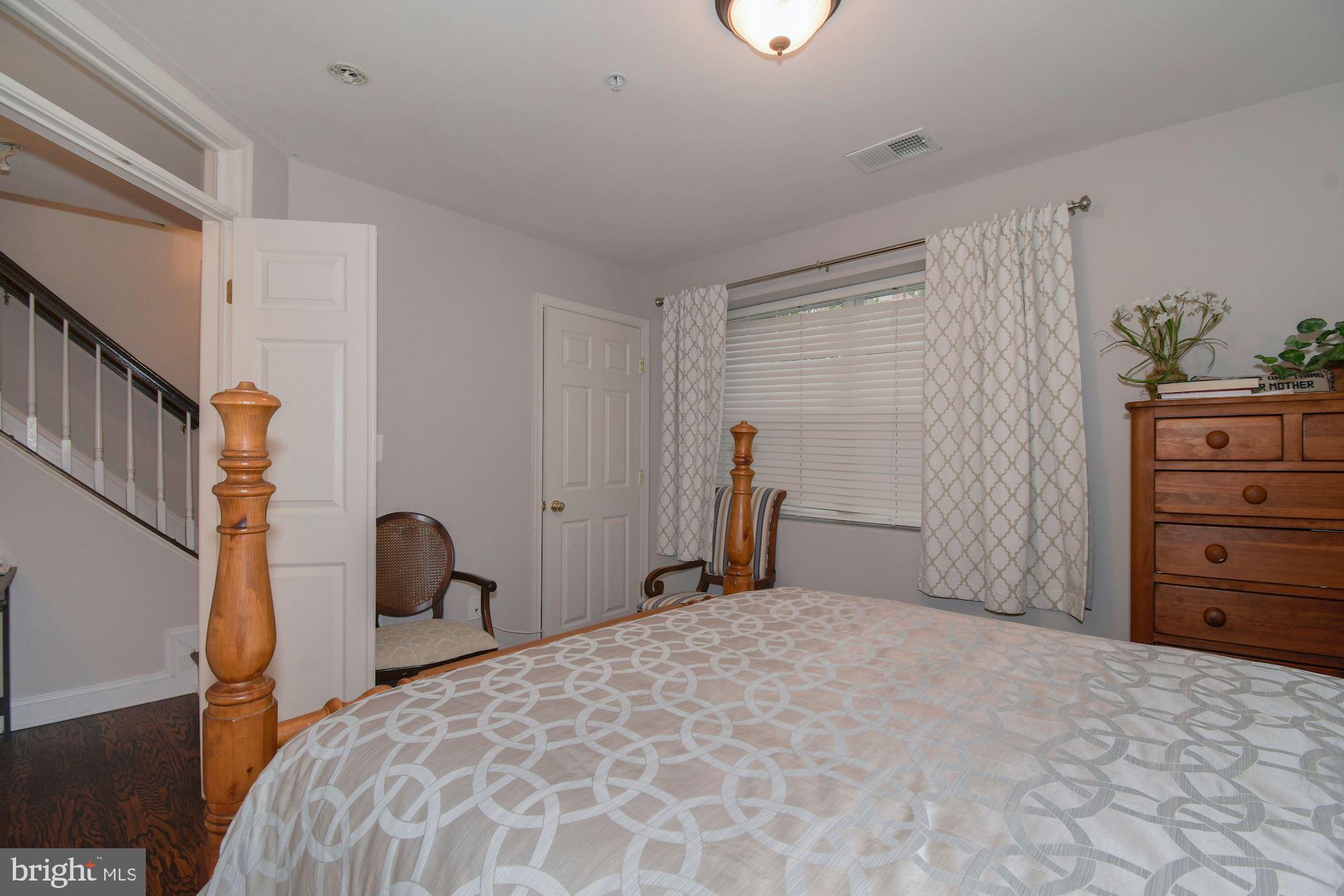 OLD TOWN GREENS - Residential