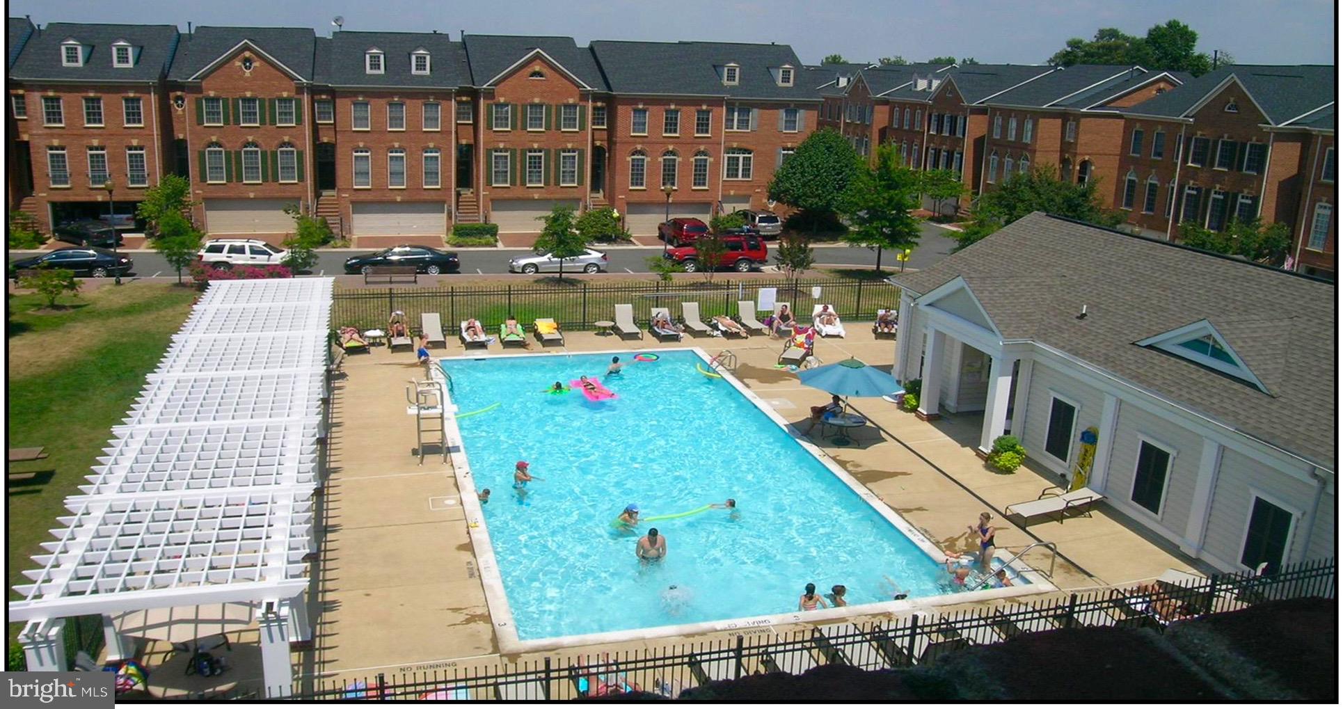 OLD TOWN GREENS - Residential