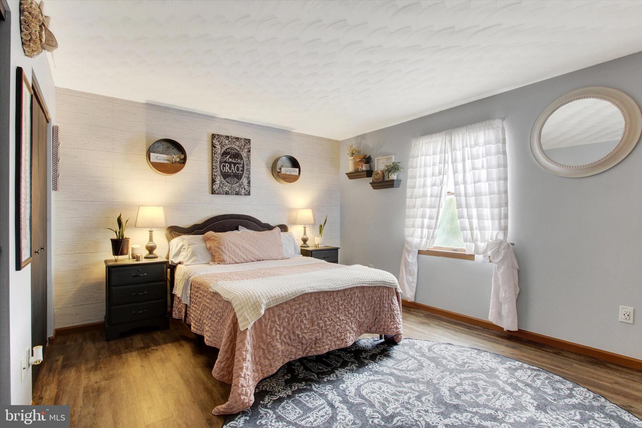 HALL ESTATES - Residential