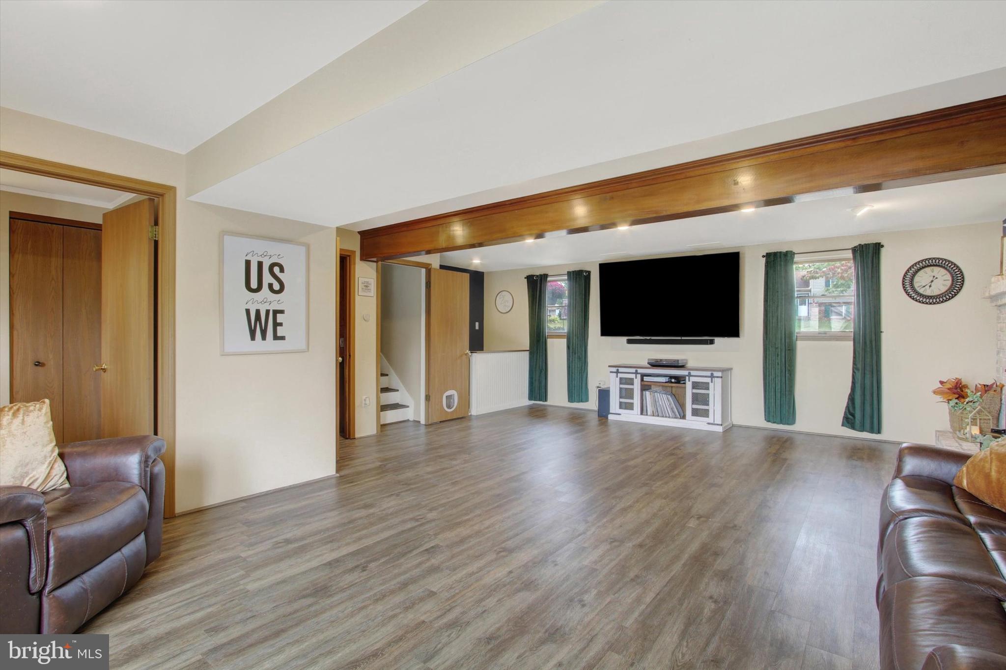 HALL ESTATES - Residential