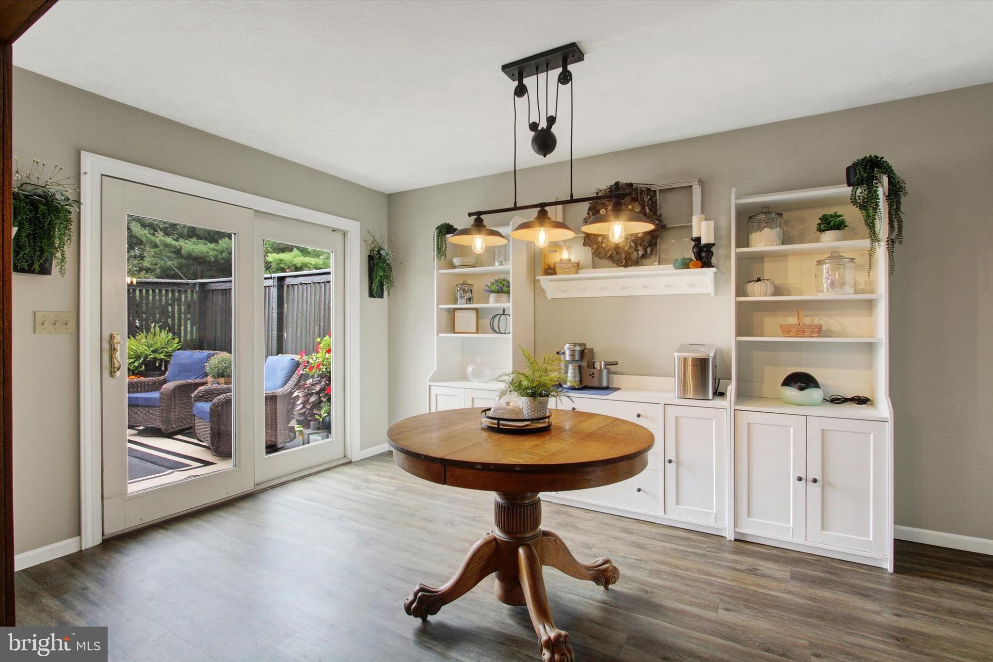 HALL ESTATES - Residential