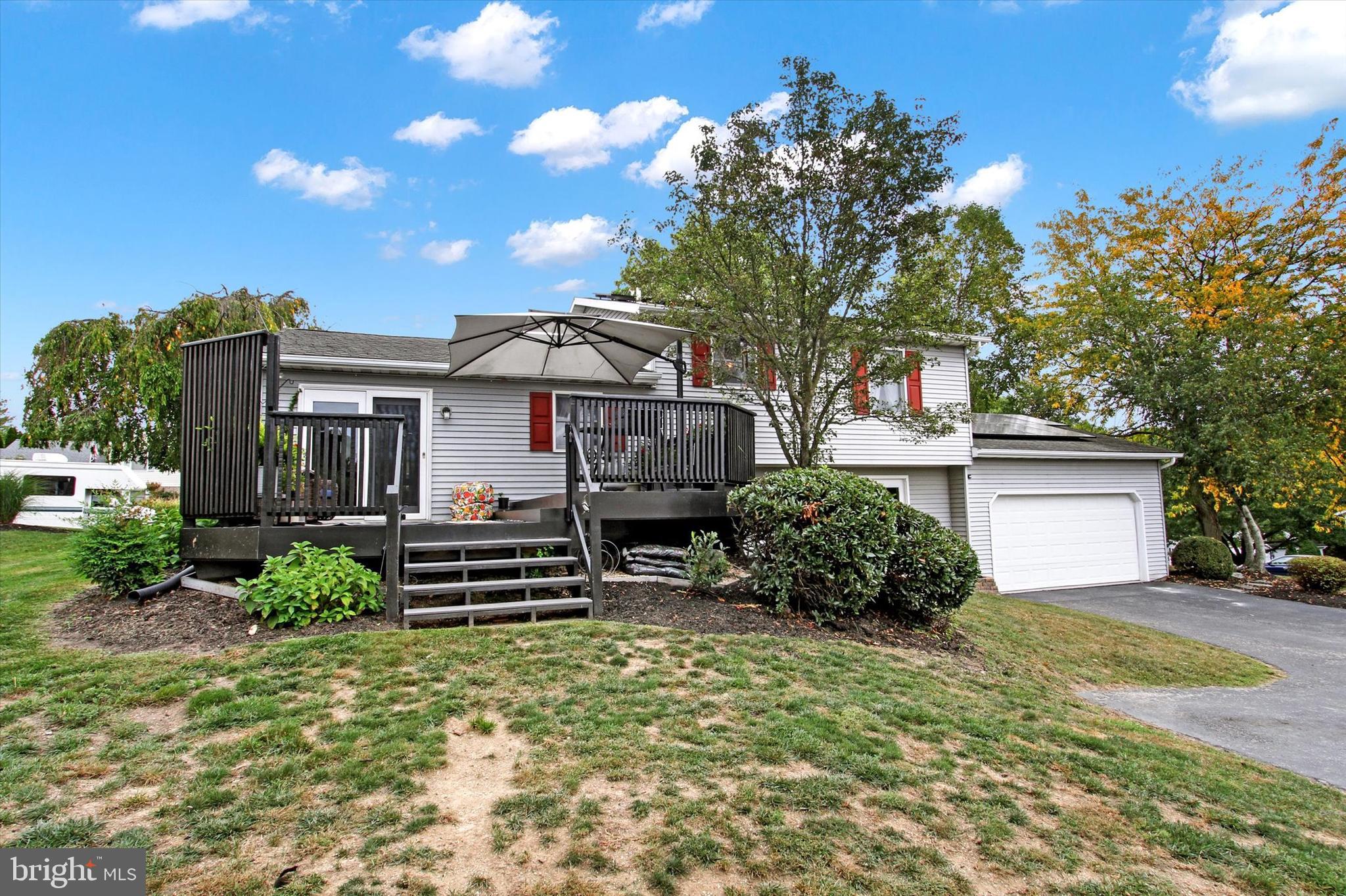 HALL ESTATES - Residential