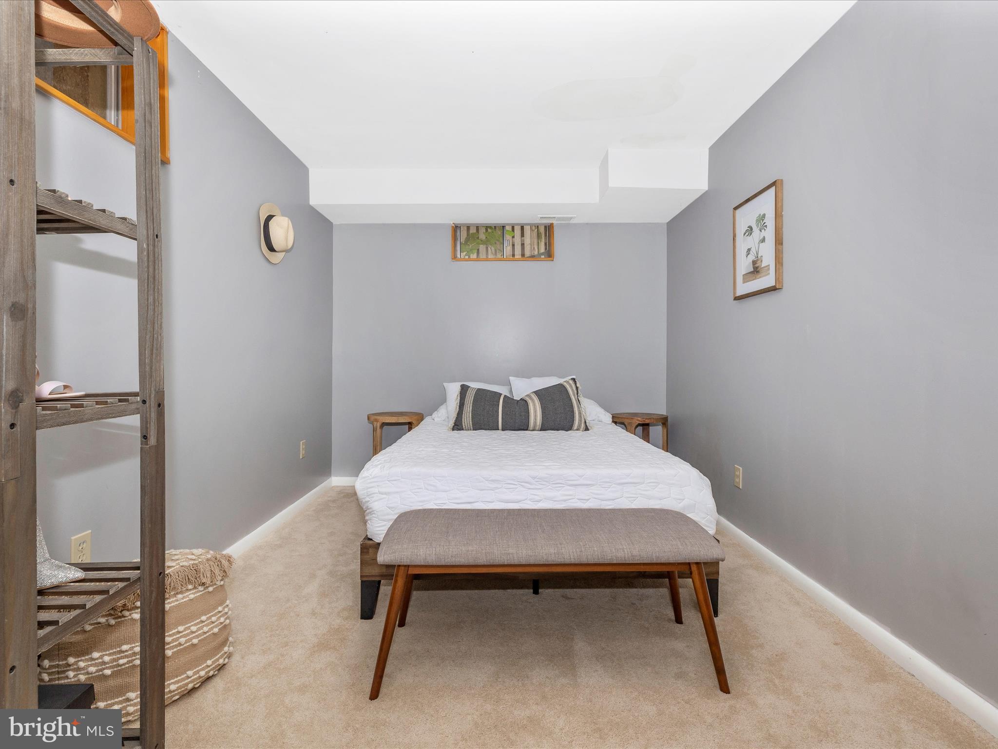 OLD FARM STATION - Residential