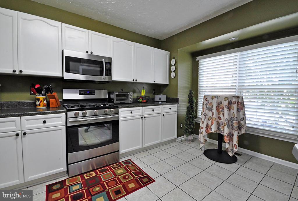 COURTS AT STAFFORD - Residential