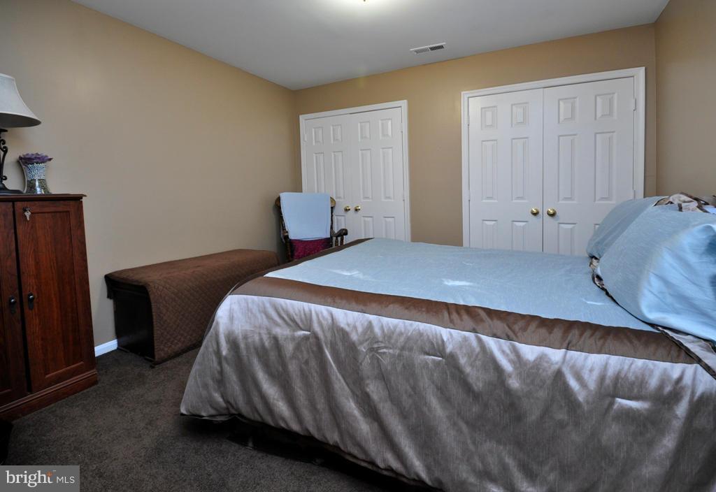 COURTS AT STAFFORD - Residential