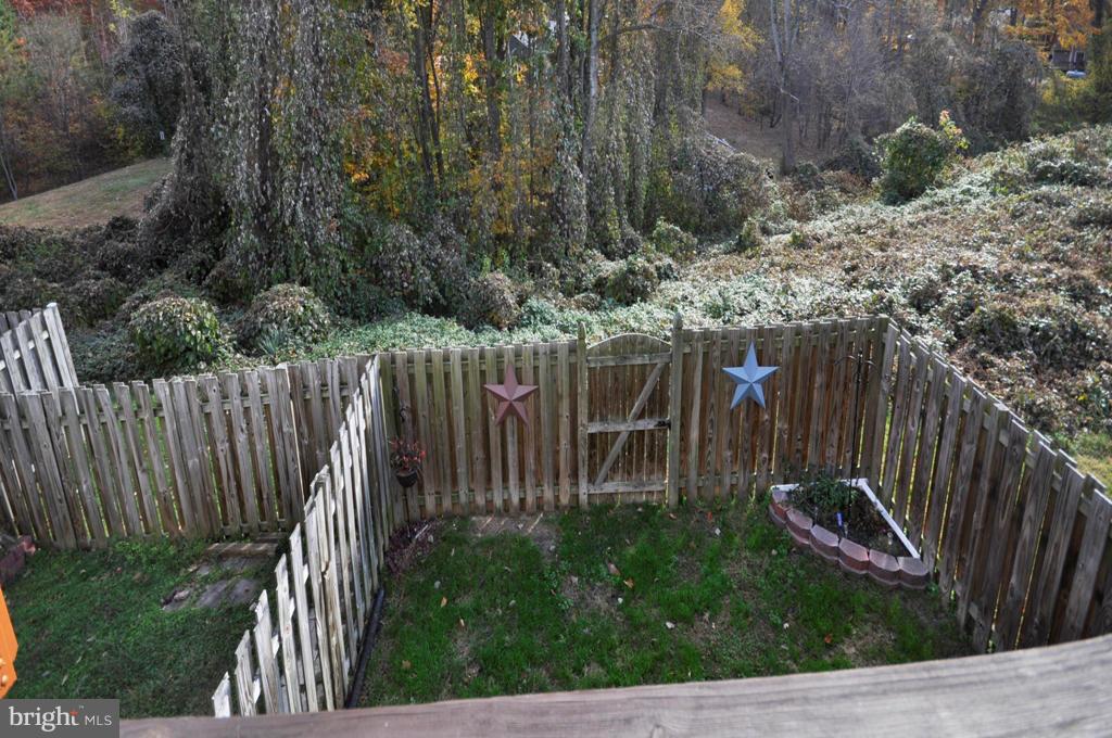 COURTS AT STAFFORD - Residential