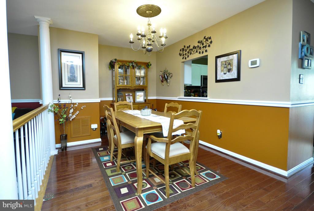 COURTS AT STAFFORD - Residential