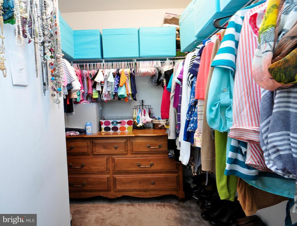 COURTS AT STAFFORD - Residential