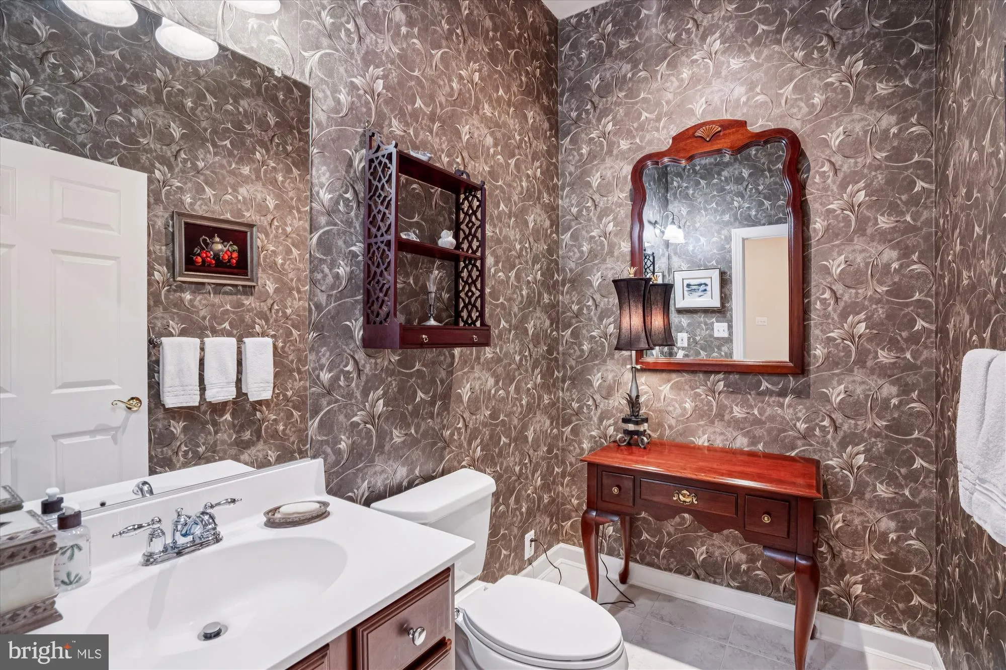 Arnold, Maryland 21012, United States, 4 Bedrooms Bedrooms, ,4 BathroomsBathrooms,Residential,Contingent,253808