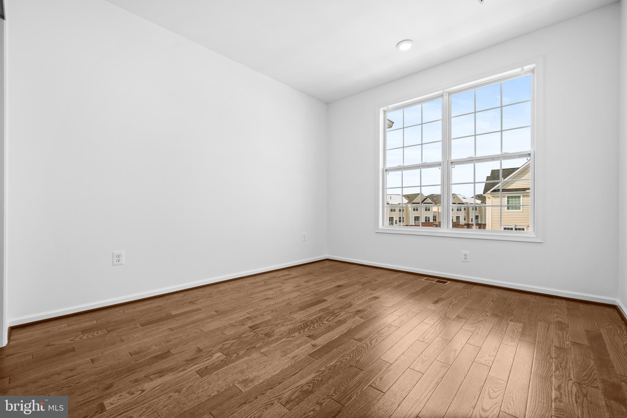 RIDGES AT LOUDOUN VALLEY - Residential