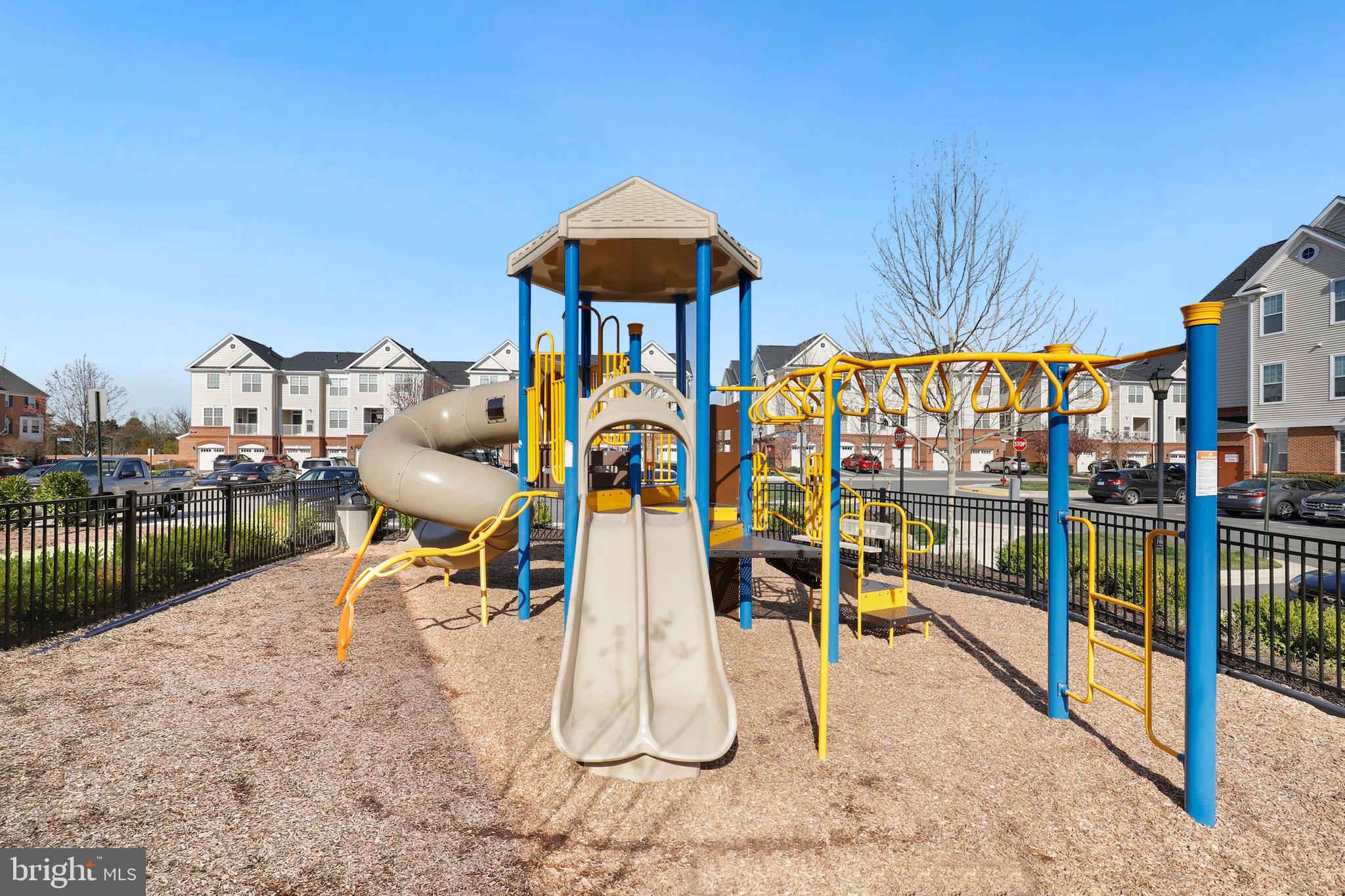 RIDGES AT LOUDOUN VALLEY - Residential