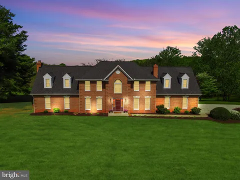 6838 Travelers Way, Warrenton, VA MLS: VAFQ2016340