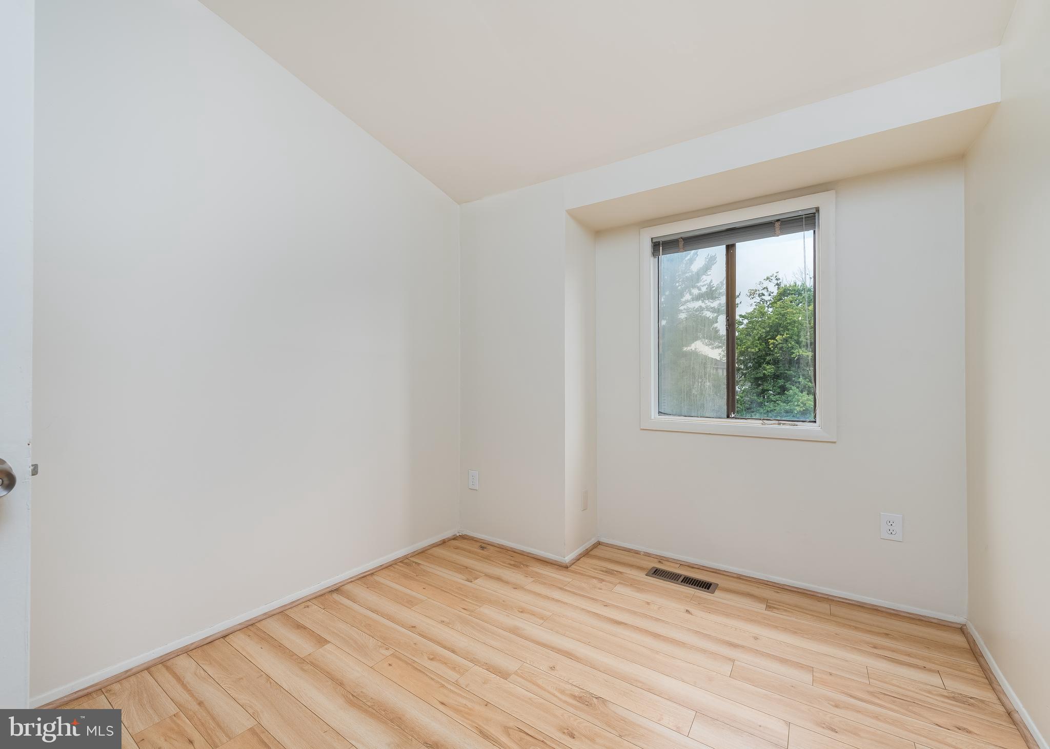 STEVENS FOREST - Residential Lease