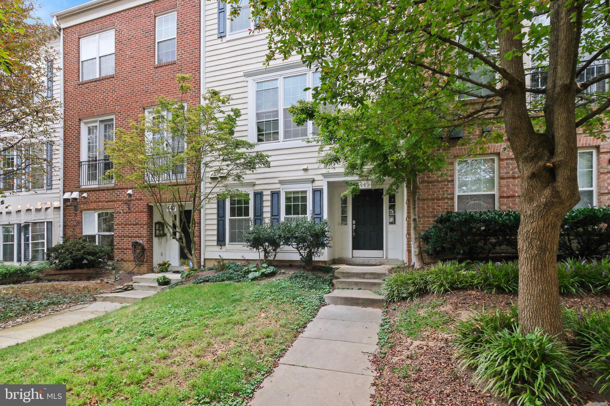 449 LEANING OAK STREET