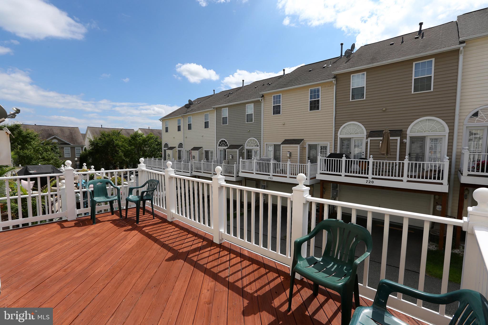 449 LEANING OAK STREET
