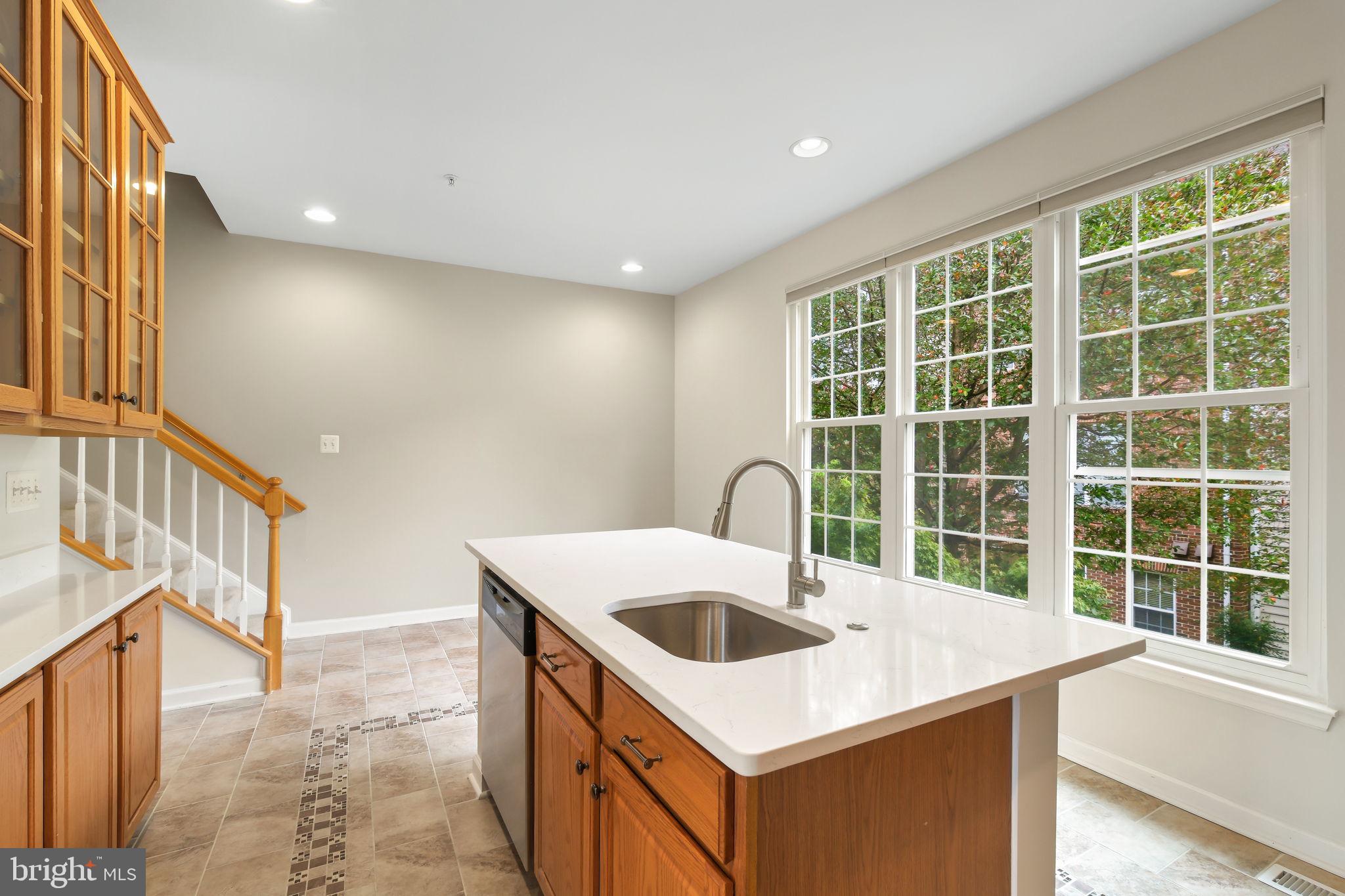 LAKELANDS - Residential