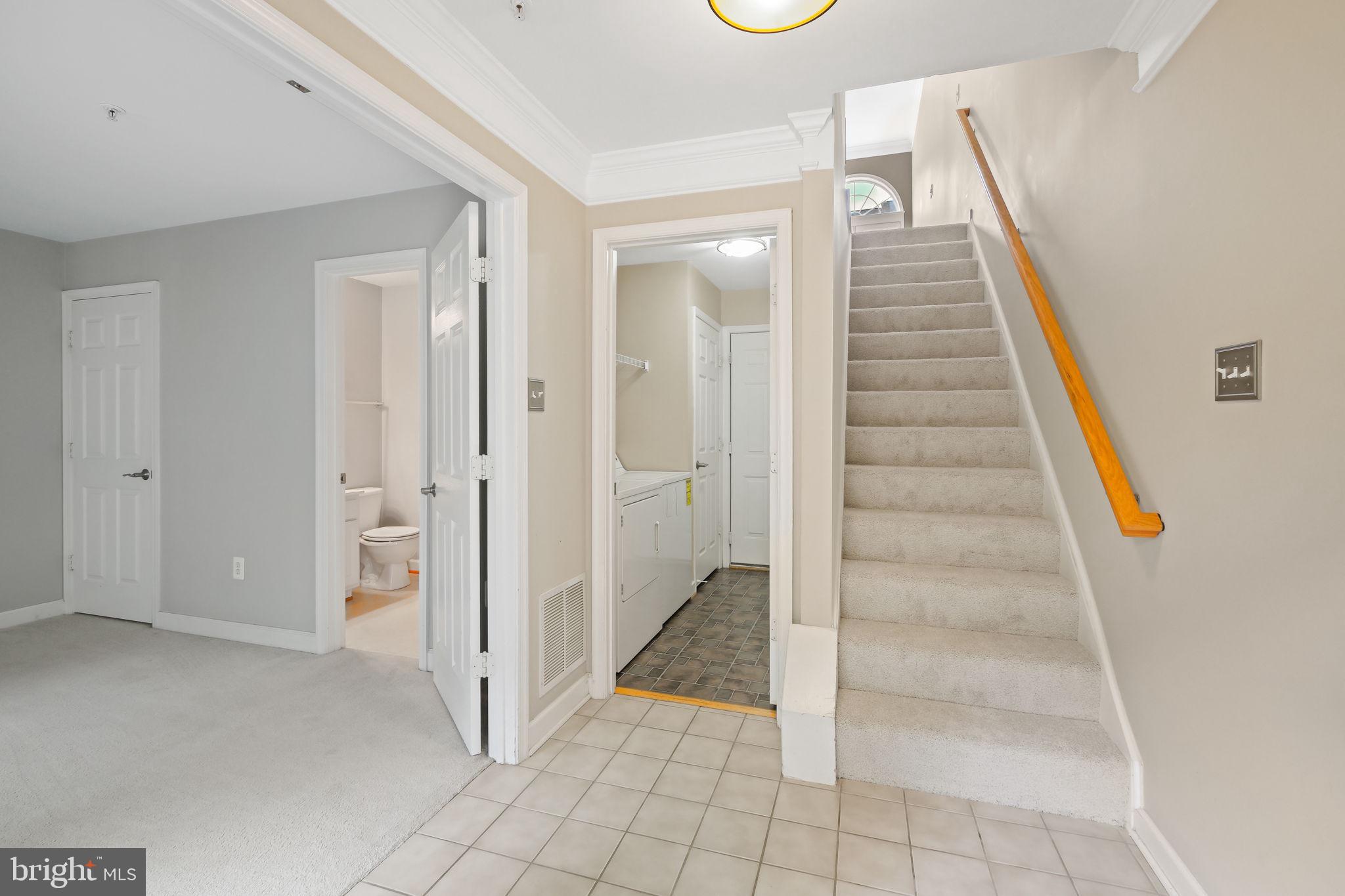 LAKELANDS - Residential