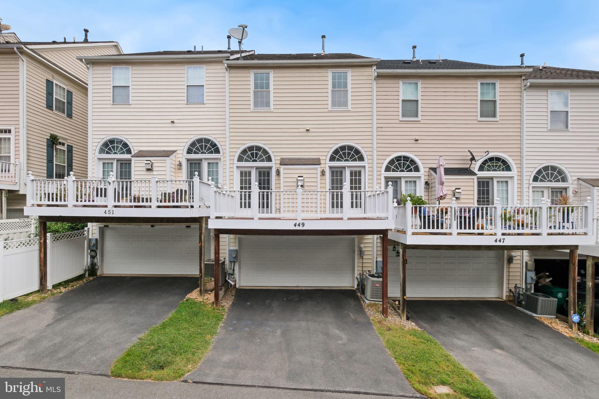 449 LEANING OAK STREET