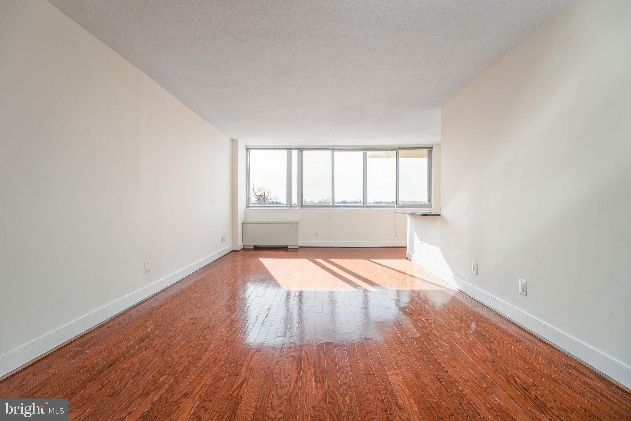 1220 BLAIR MILL ROAD 801