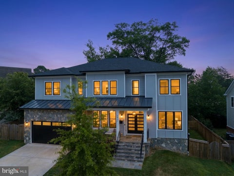 Photo of 6821 Dean Drive, MCLEAN, VA 22101 (MLS # VAFX2328246)