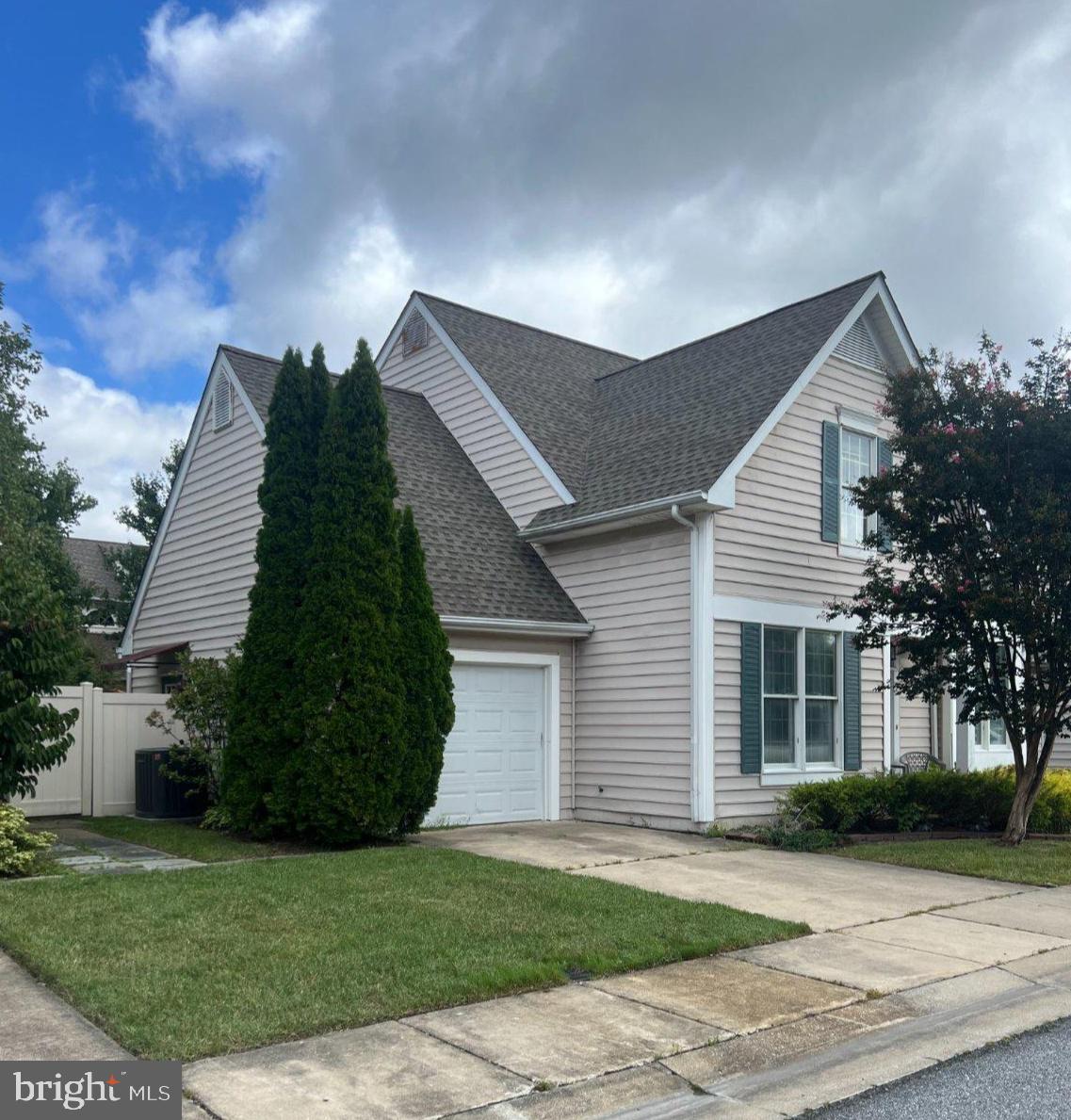 28500 WOODS DRIVE