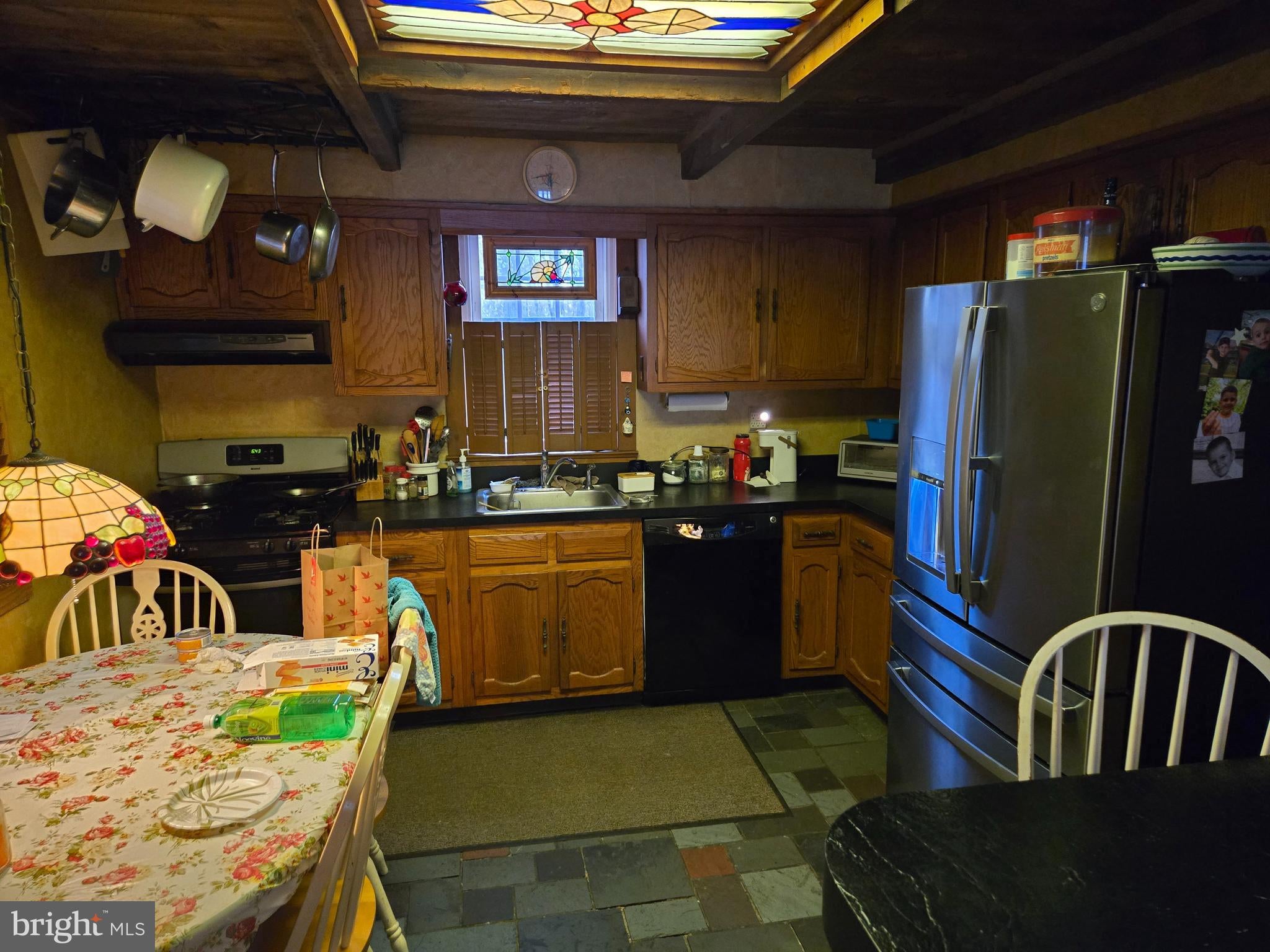 565 HOLLY DRIVE