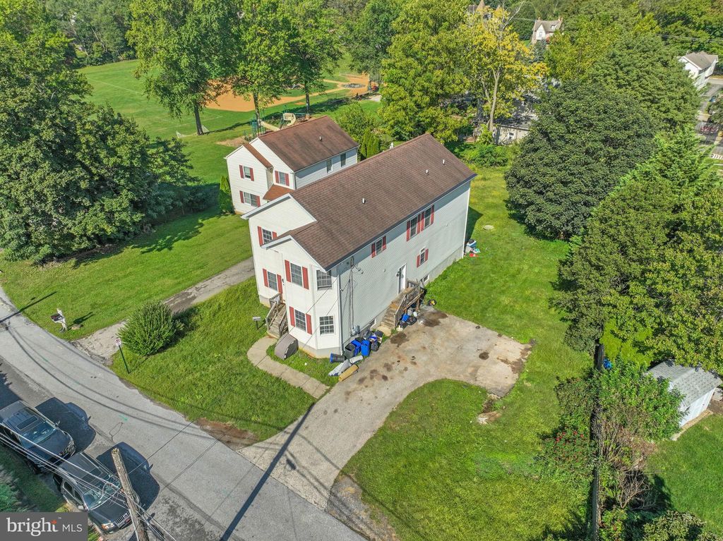 Photo of 412 Fairview Drive, WAYNE, PA 19087 (MLS # PADE2100610)