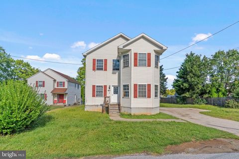412 FAIRVIEW DRIVE WAYNE PA 19087