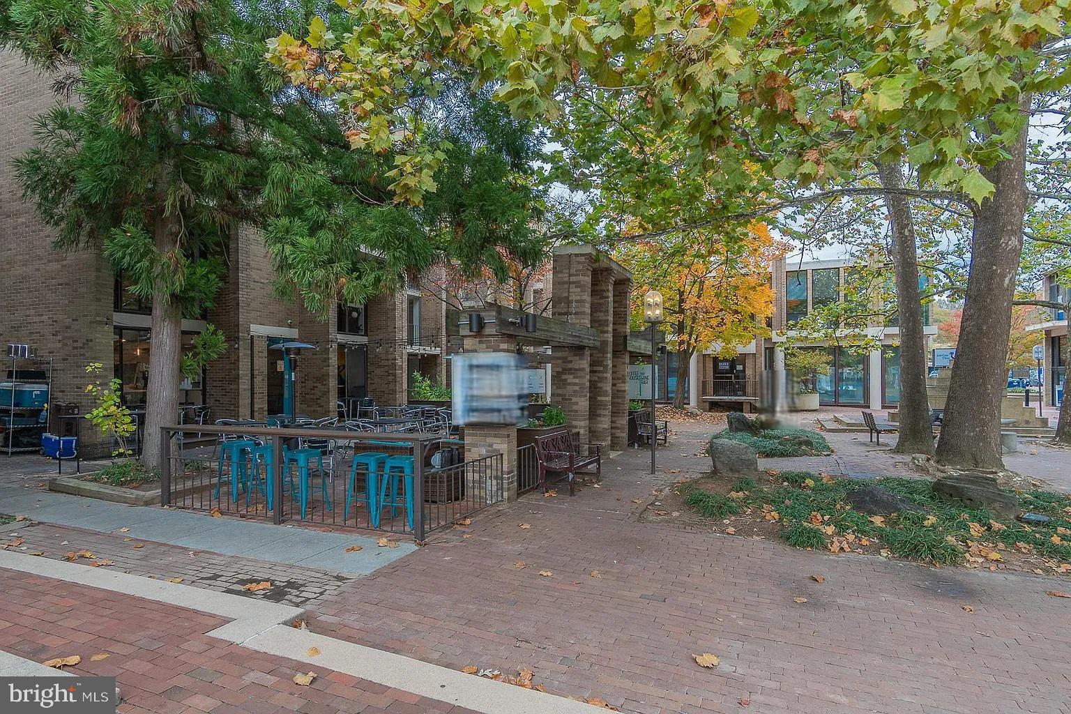 LAKE ANNE OF RESTON - Residential