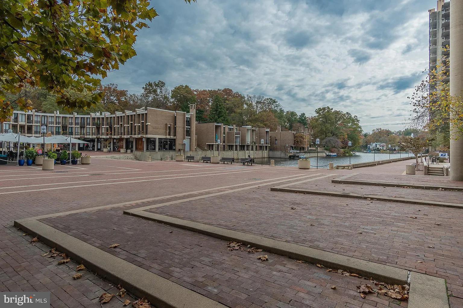 LAKE ANNE OF RESTON - Residential