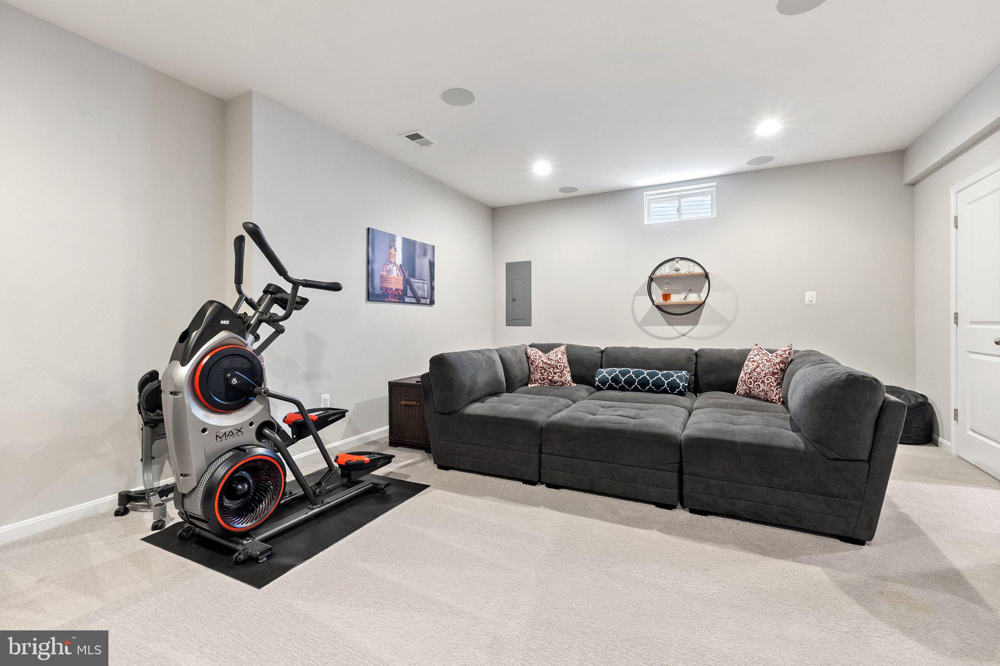 TWIN LAKES OVERLOOK - Residential