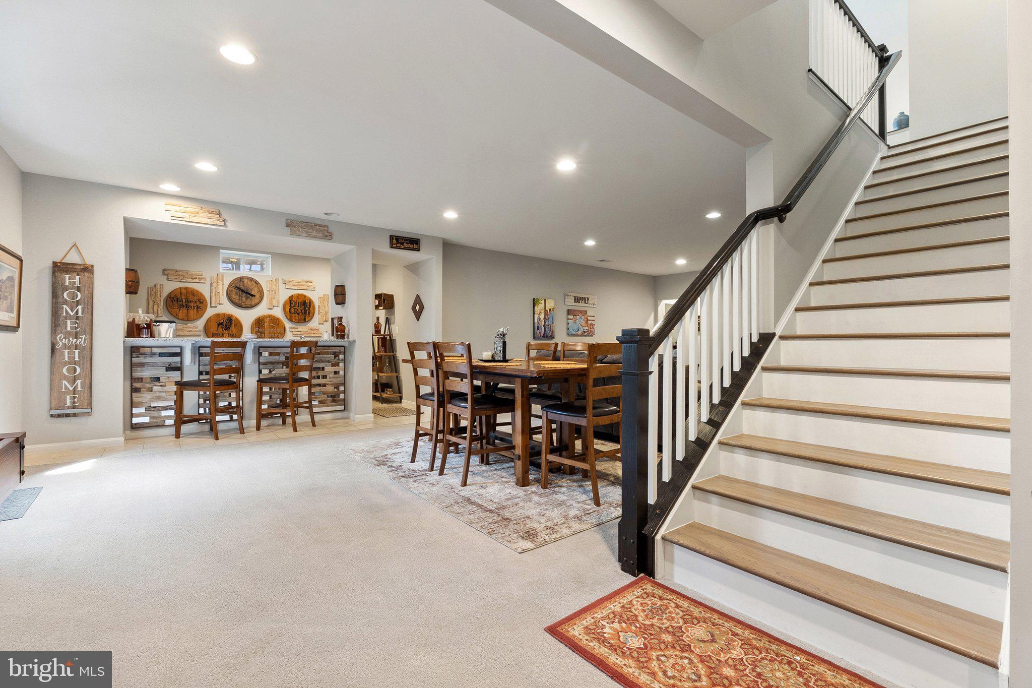 TWIN LAKES OVERLOOK - Residential