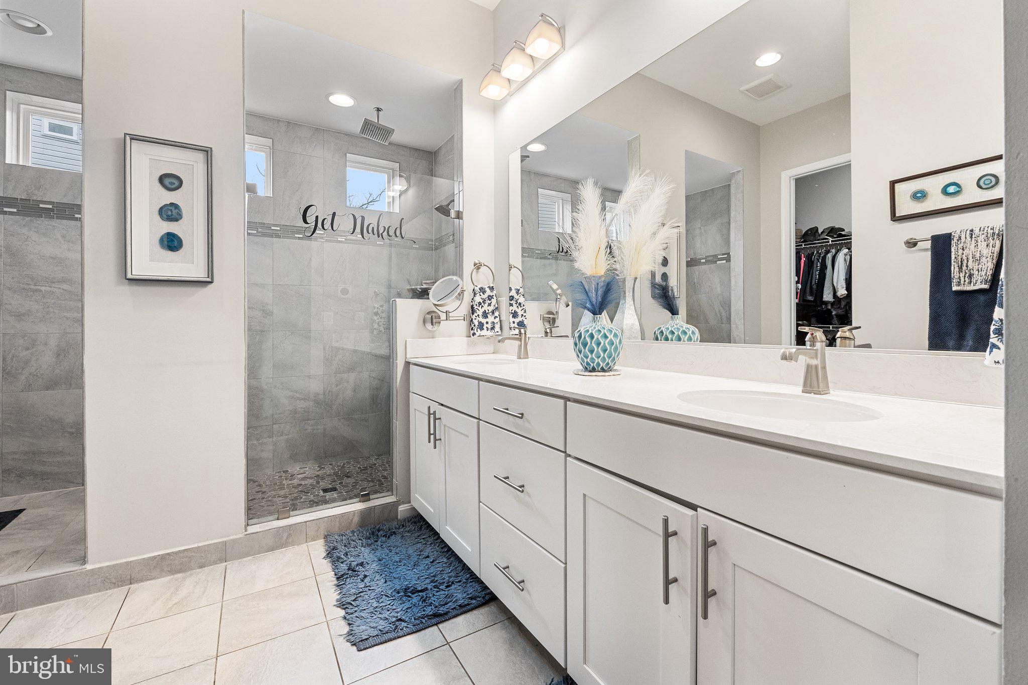 TWIN LAKES OVERLOOK - Residential