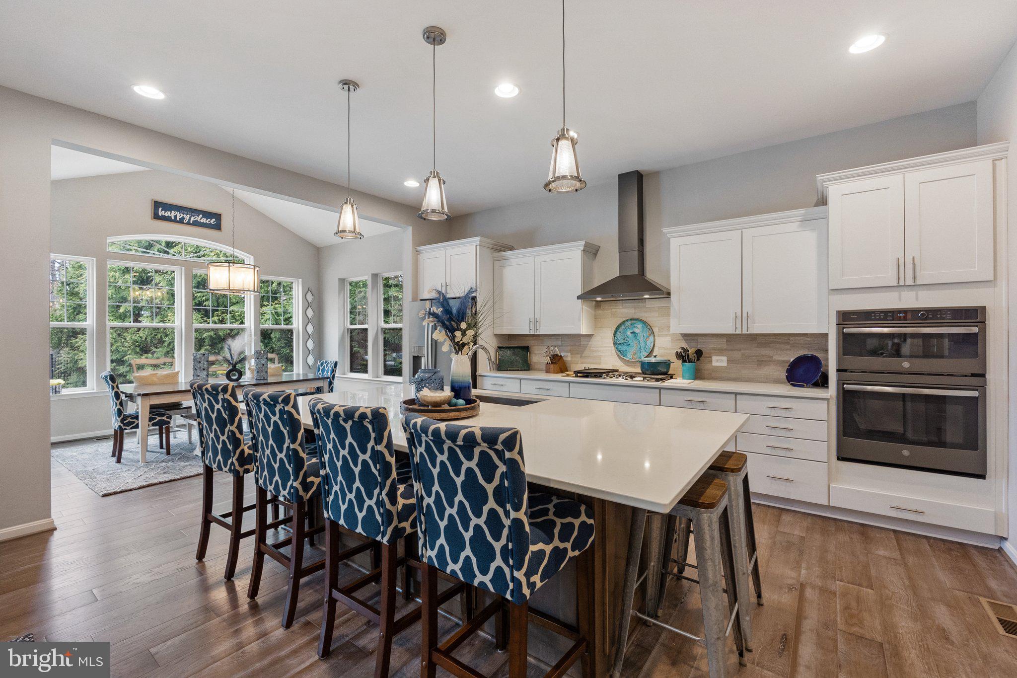 TWIN LAKES OVERLOOK - Residential