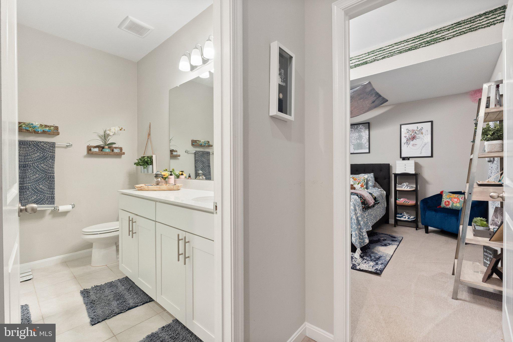 TWIN LAKES OVERLOOK - Residential