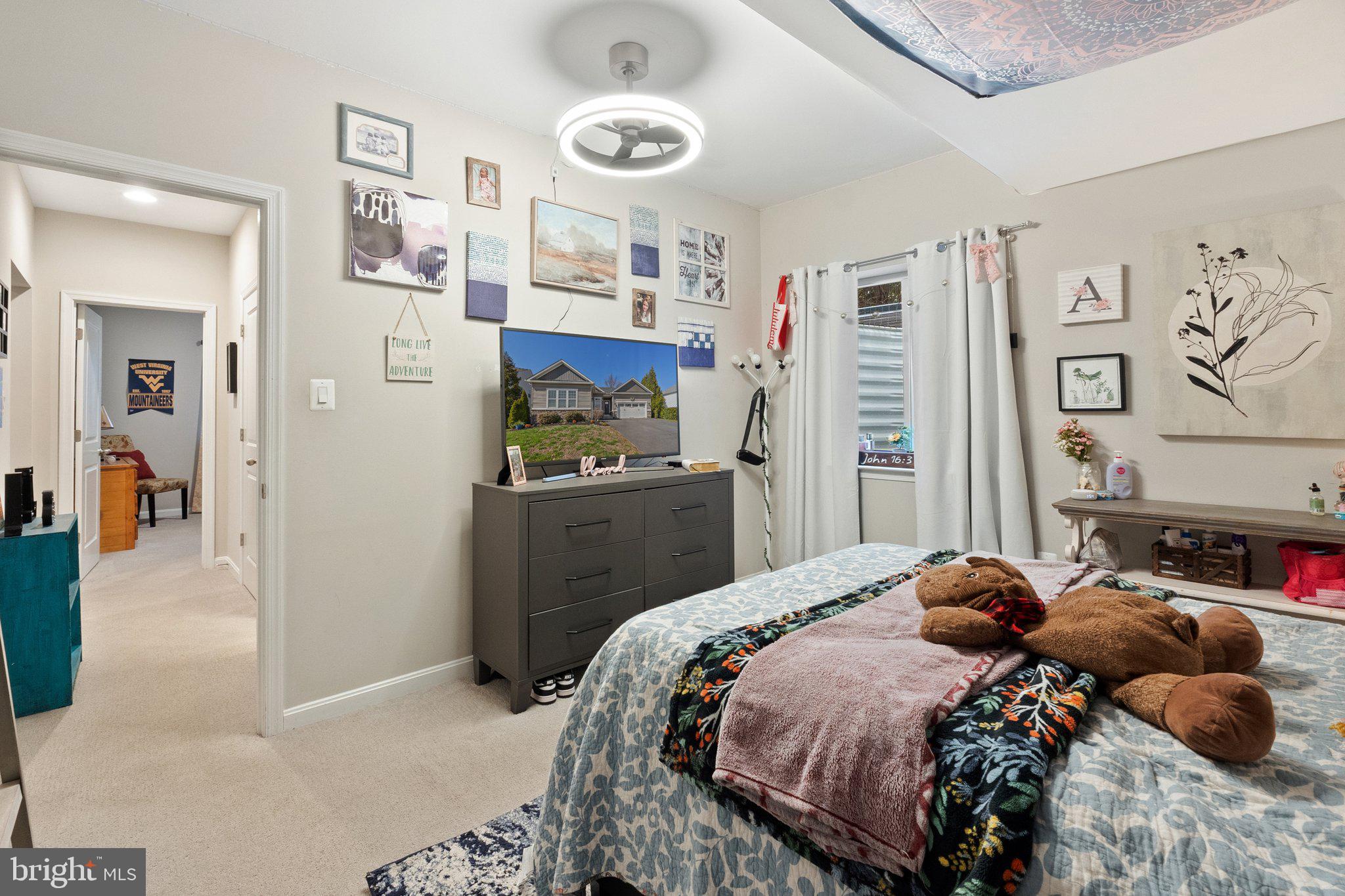 TWIN LAKES OVERLOOK - Residential