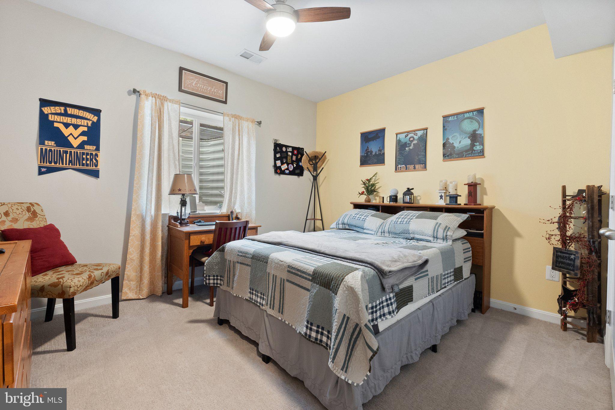 TWIN LAKES OVERLOOK - Residential