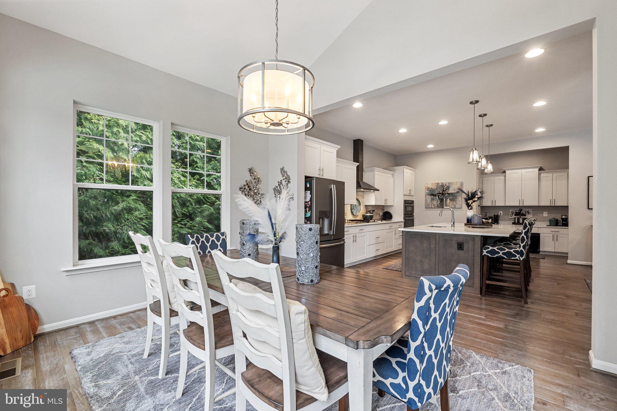 TWIN LAKES OVERLOOK - Residential