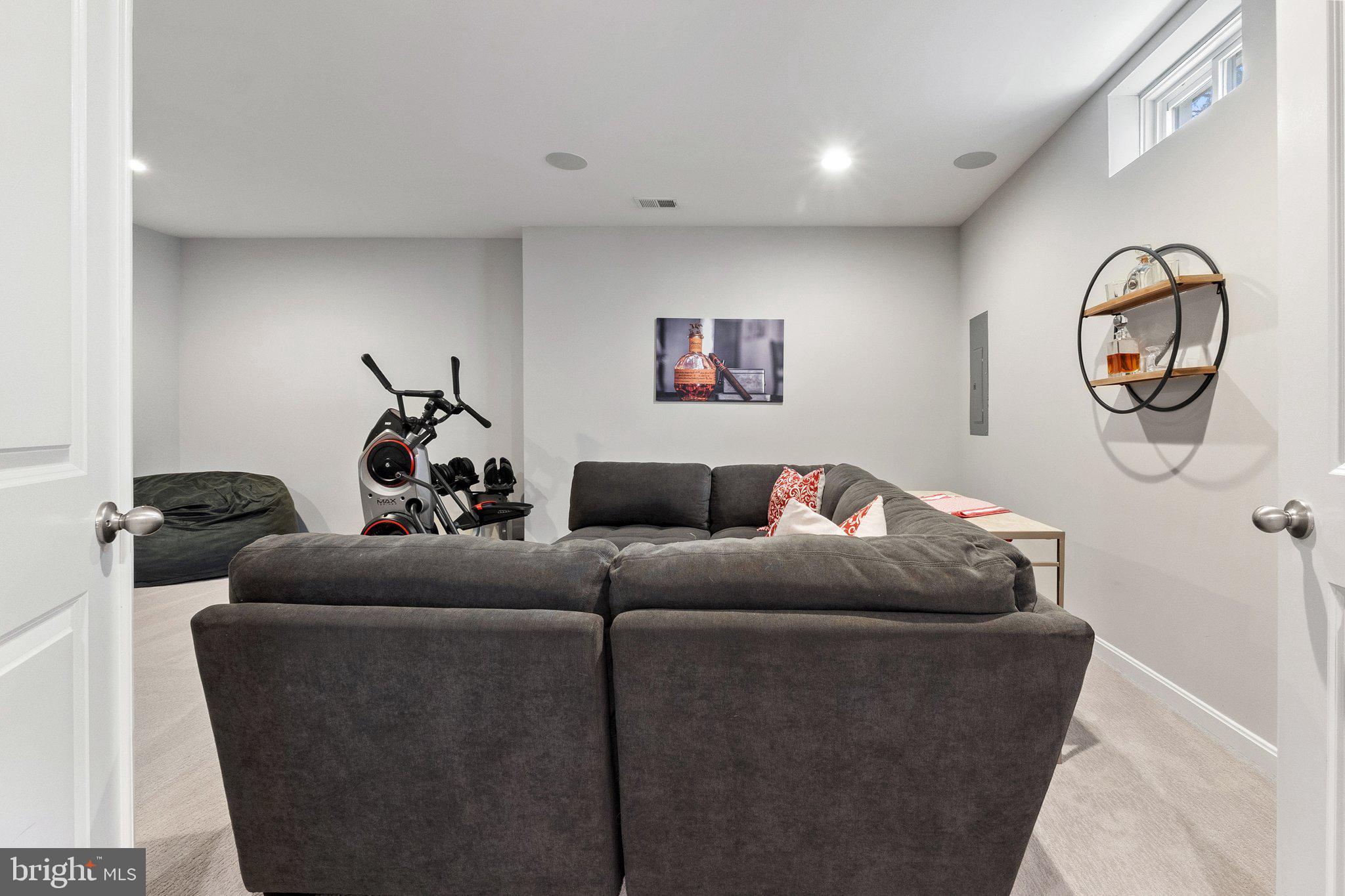 TWIN LAKES OVERLOOK - Residential