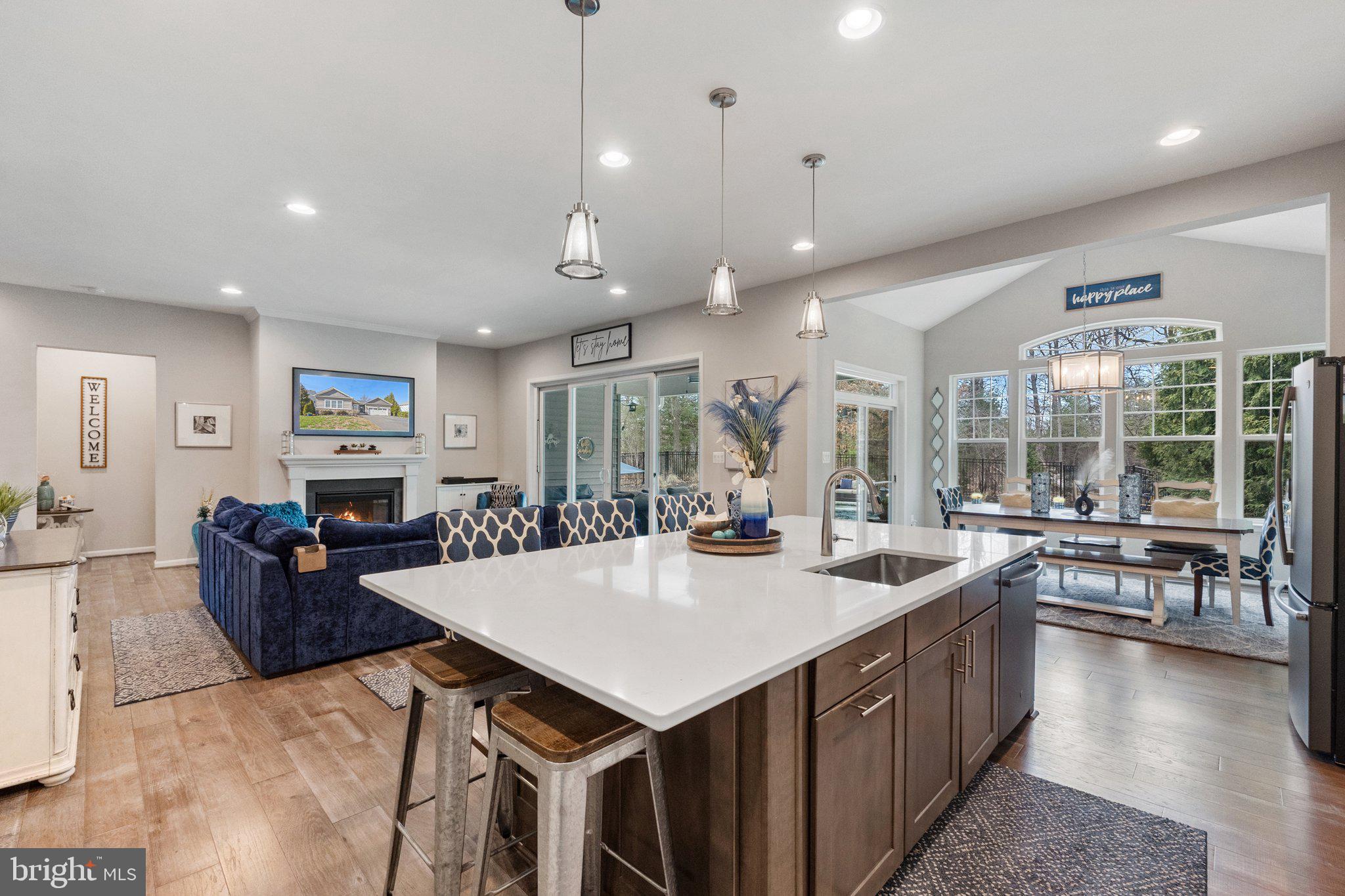 TWIN LAKES OVERLOOK - Residential