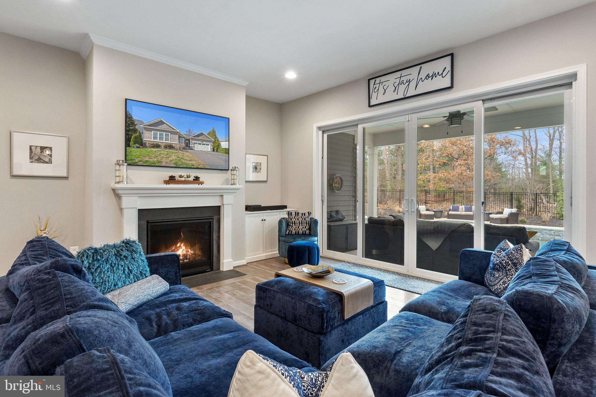 TWIN LAKES OVERLOOK - Residential