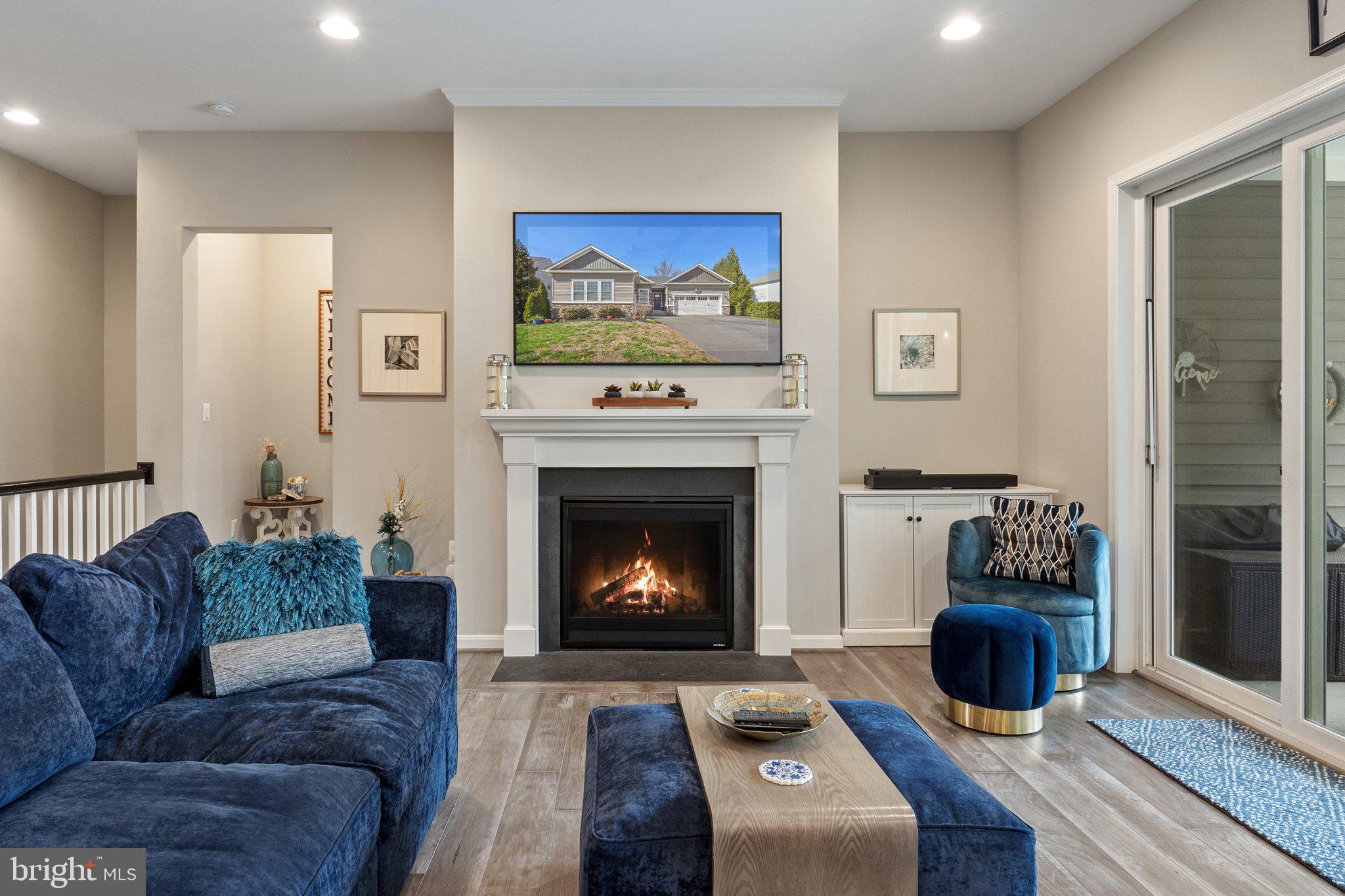 TWIN LAKES OVERLOOK - Residential