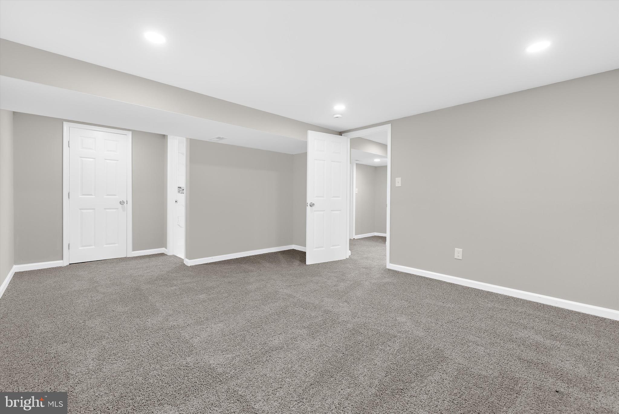 WOODSIDE SQUARE - Residential Lease