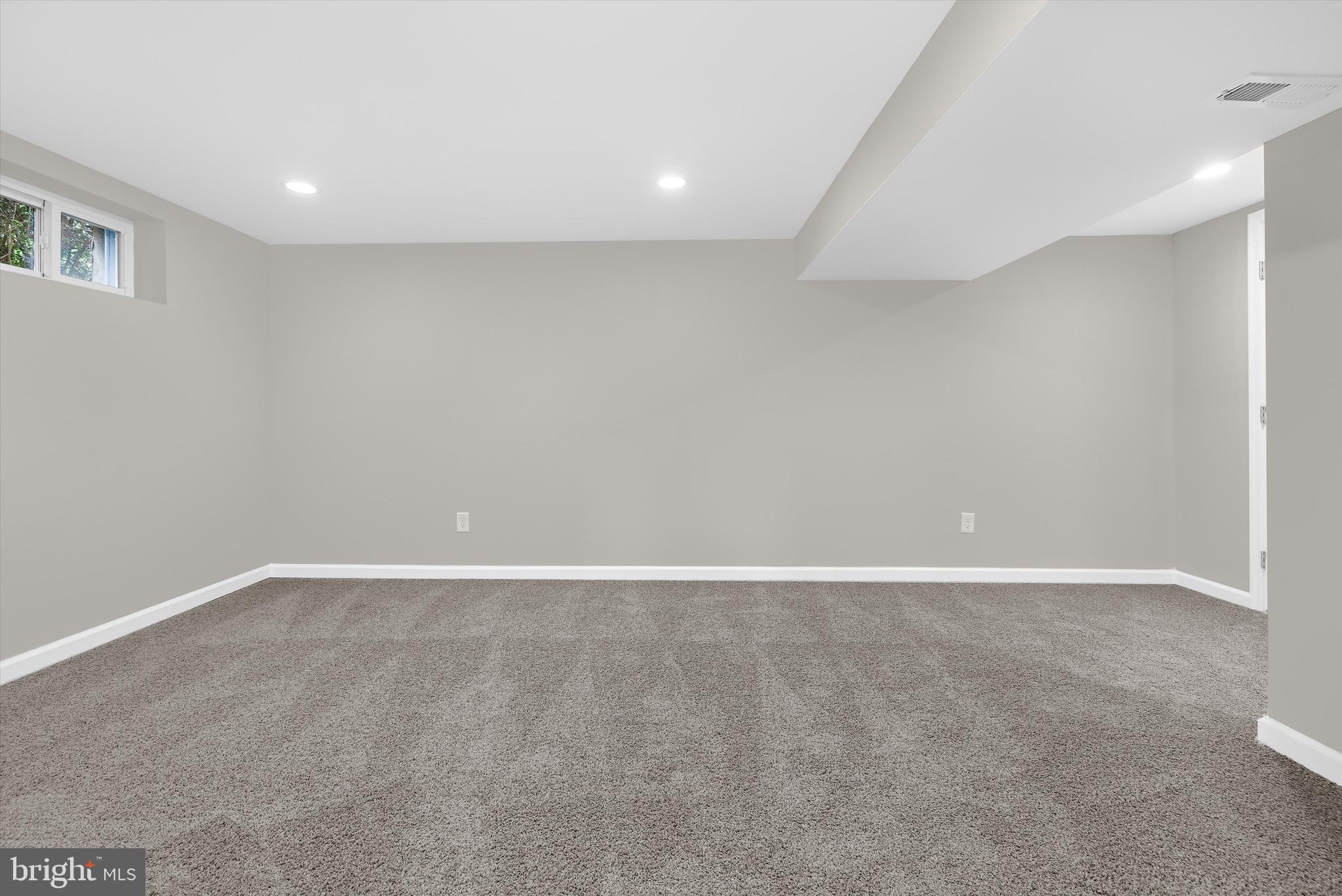 WOODSIDE SQUARE - Residential Lease