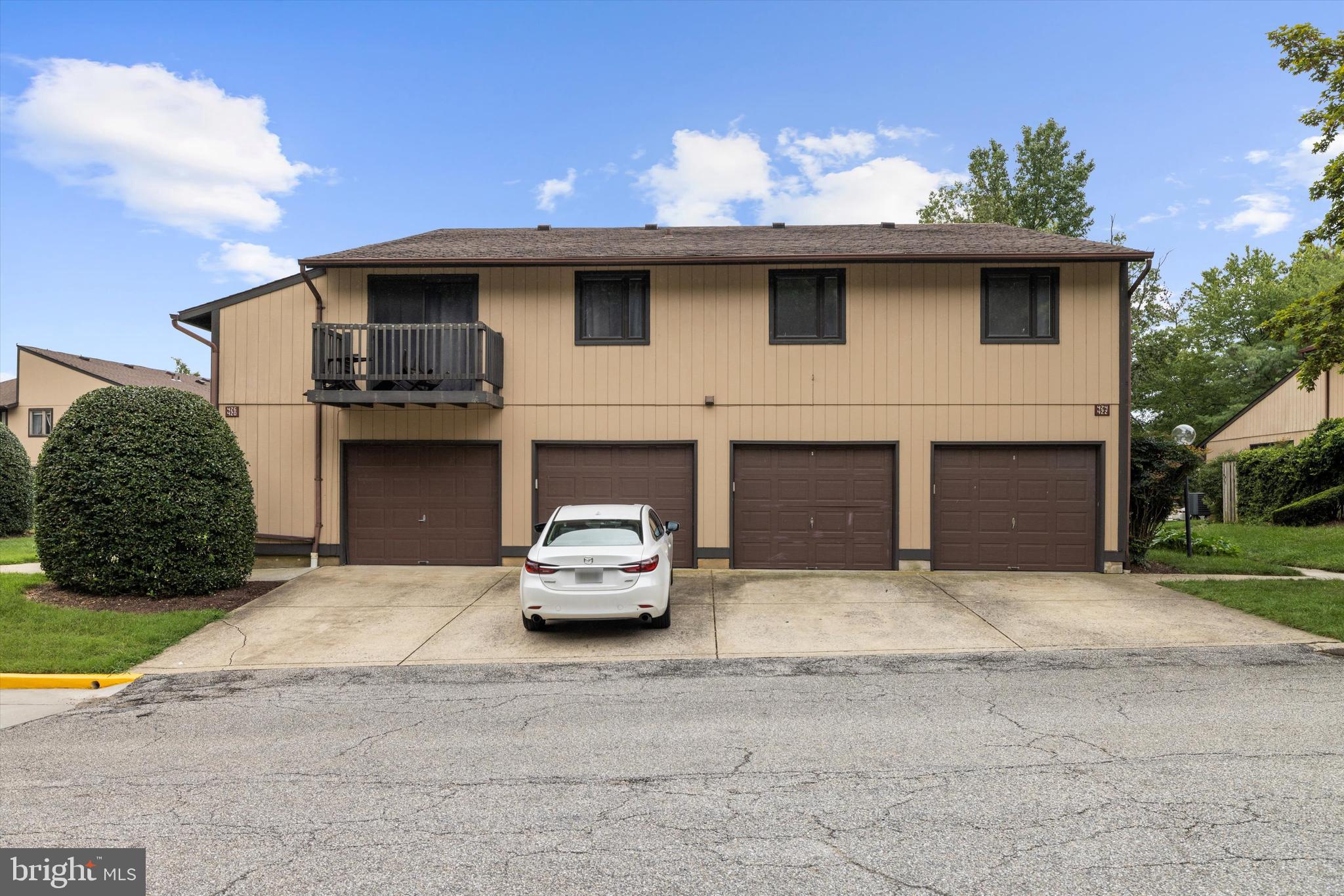 WOODSIDE SQUARE - Residential Lease